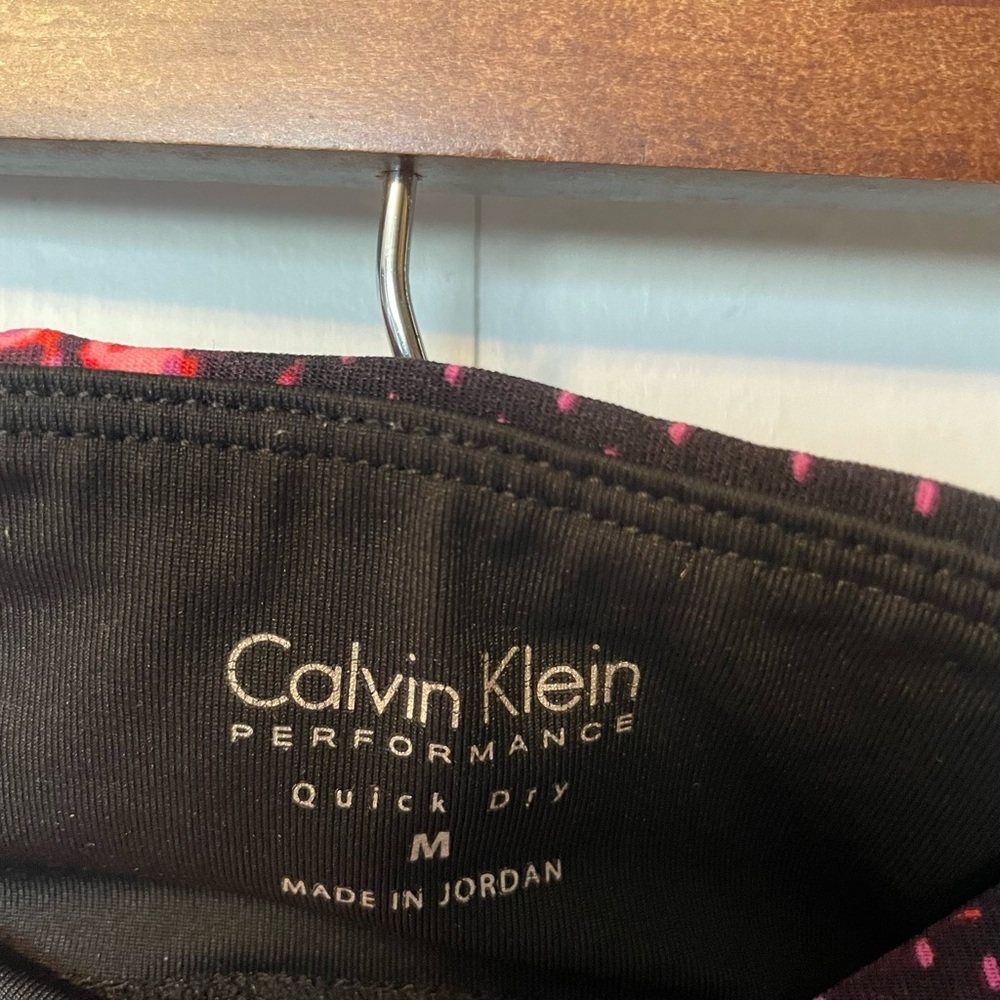 Calvin Klein Black and Pink Activewear - Picture 3 of 12
